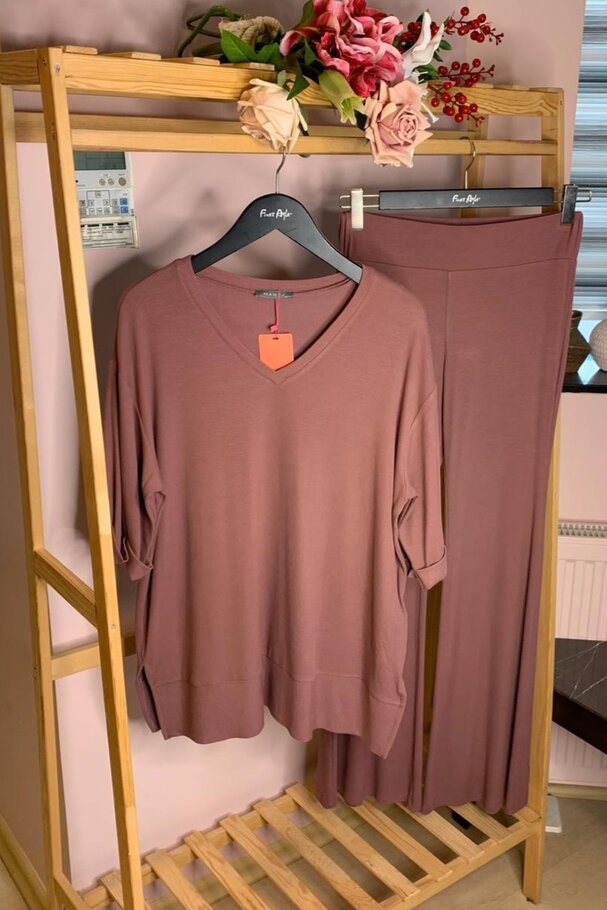 RIBBED T-SHIRT AND LEGGINGS CO-ORD SET