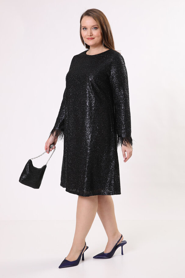 SEQUINED DRESS WITH FRINGINGS