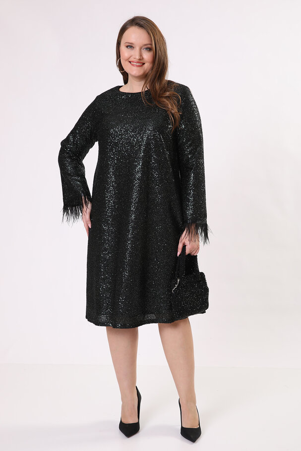 SEQUINED DRESS WITH FRINGINGS