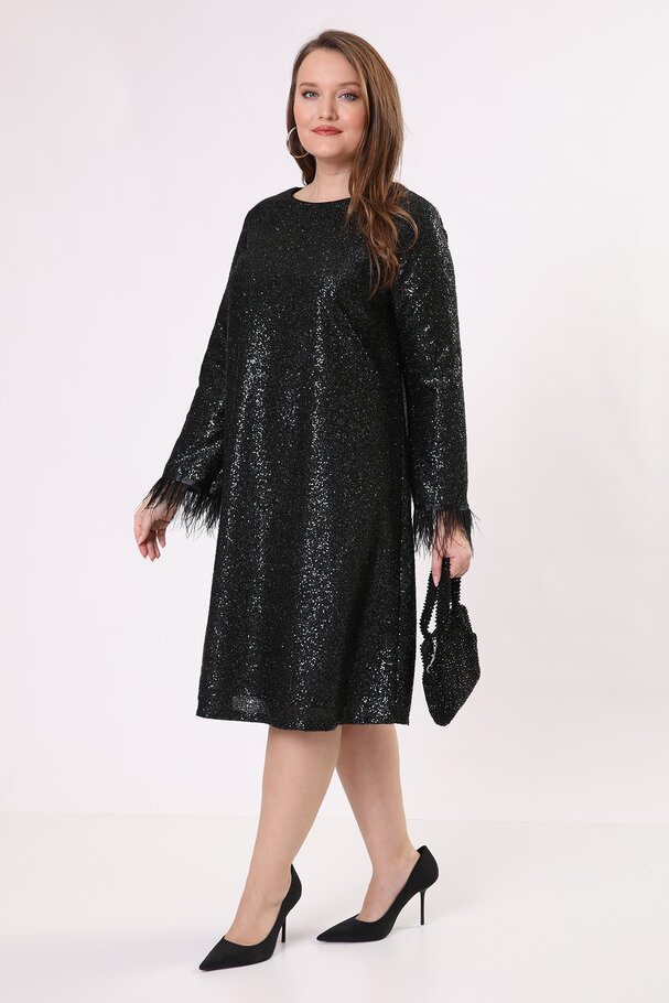 SEQUINED DRESS WITH FRINGINGS