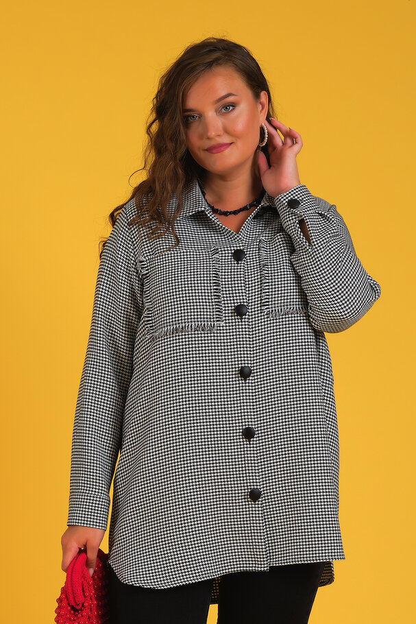 SHIRT WITH LEATHER BUTTONS