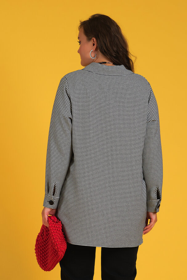 SHIRT WITH LEATHER BUTTONS