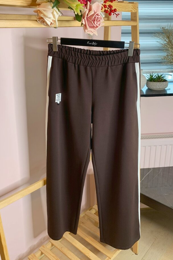 SIDE STRIPED JOGGER PANTS