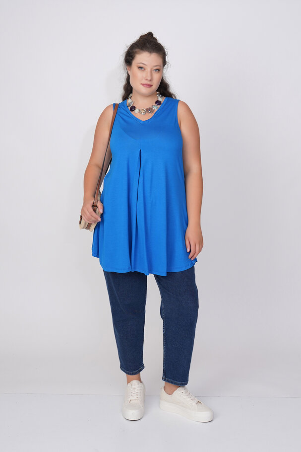 SLEEVELESS V-NECK TOP