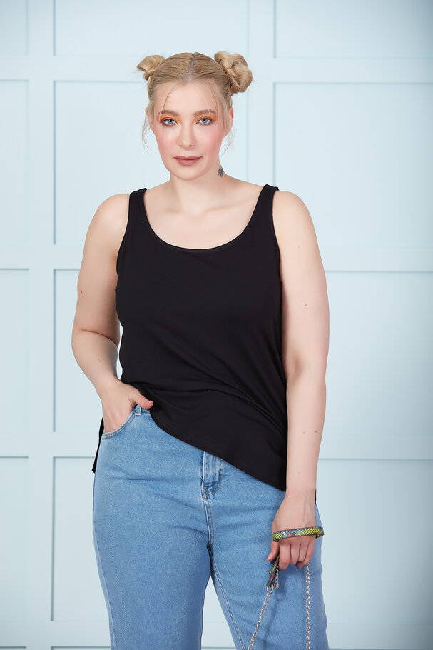 SLEEVELESS ROUND NECK TOP