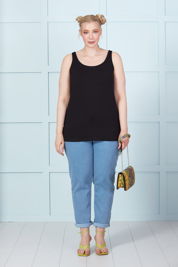 SLEEVELESS ROUND NECK TOP