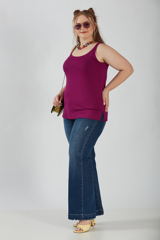 SLEEVELESS ROUND NECK TOP