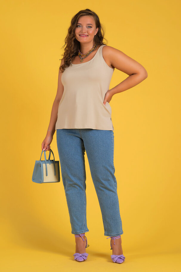 SLEEVELESS ROUND NECK TOP