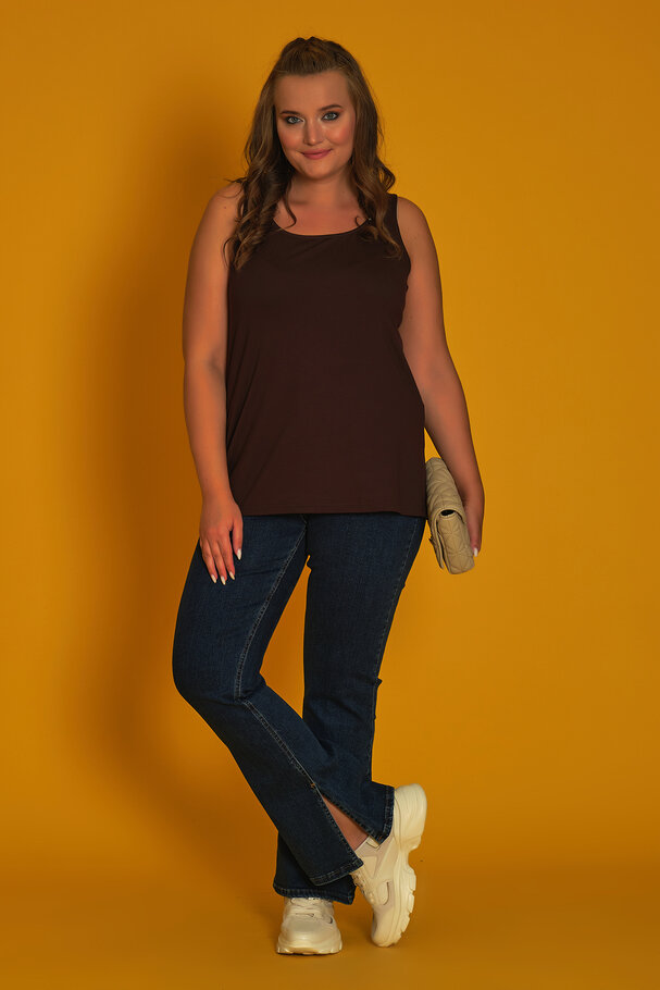 SLEEVELESS ROUND NECK TOP