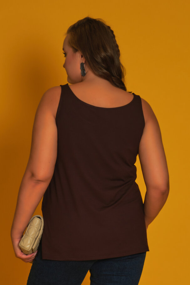 SLEEVELESS ROUND NECK TOP