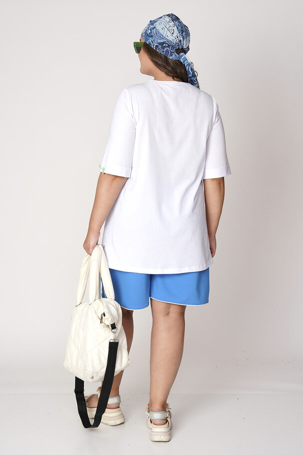 SLOGAN EMBROIDERED T-SHIRT