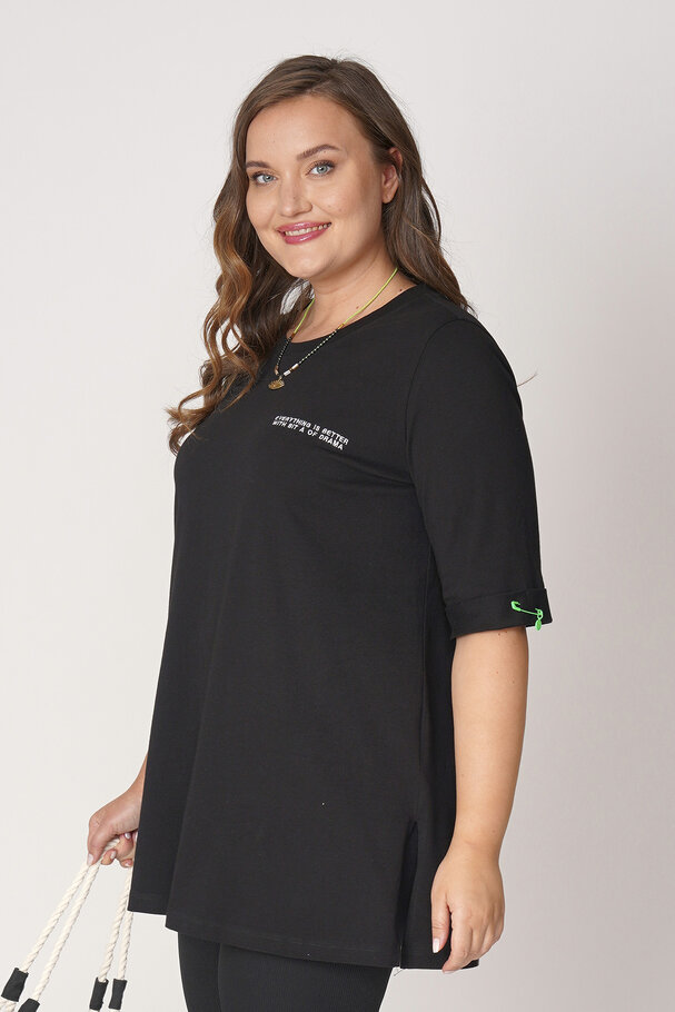 SLOGAN EMBROIDERED T-SHIRT