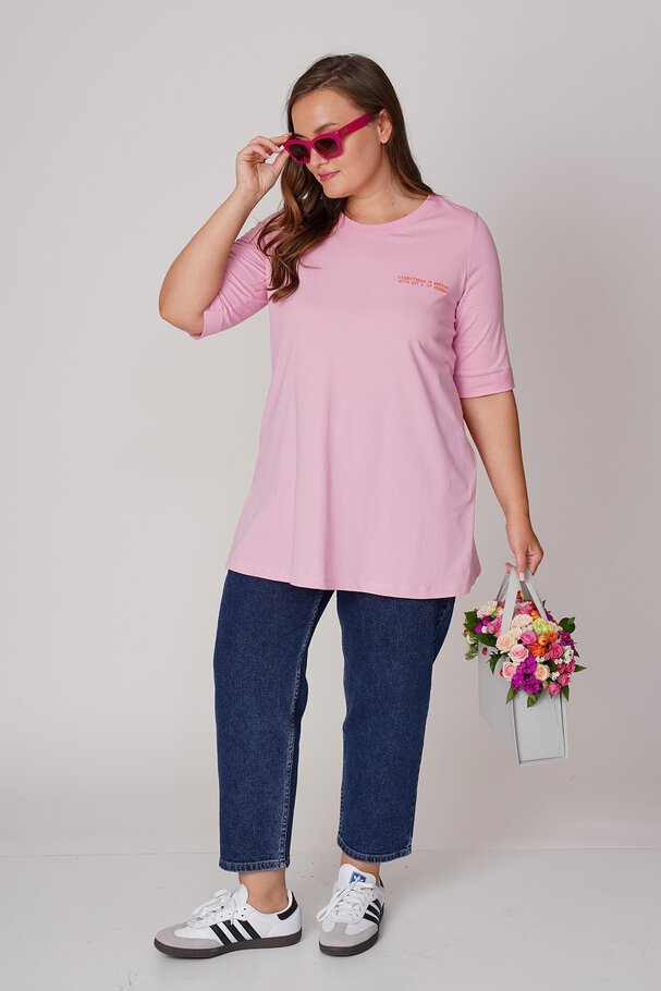 SLOGAN EMBROIDERED T-SHIRT