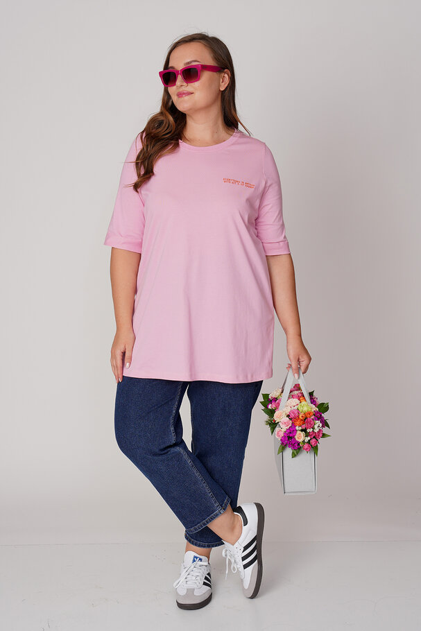 SLOGAN EMBROIDERED T-SHIRT