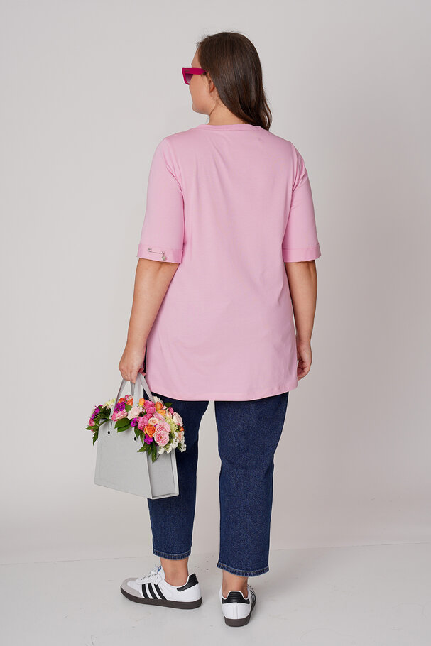 SLOGAN EMBROIDERED T-SHIRT