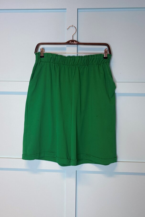 SOFT ELASTIC COTTON SHORTS