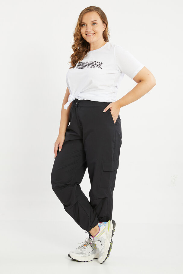 STRAIGHT-FIT CARGO TROUSERS