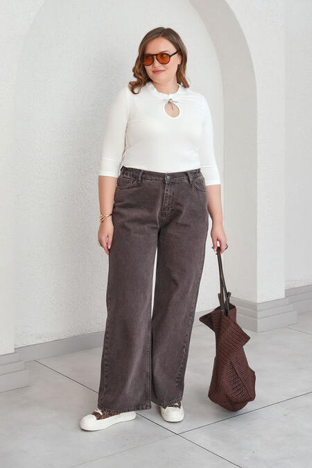 Büyük Moda - STRAIGHT-LEG HIGH-WAIST JEANS (1) Büyük Moda - STRAIGHT-LEG HIGH-WAIST JEANS (1)