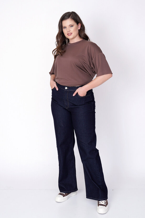STRAIGHT-LEG HIGH-WAIST JEANS