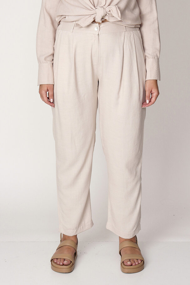 STRAIGHT-LEG MASCULINE TEXTURED TROUSERS