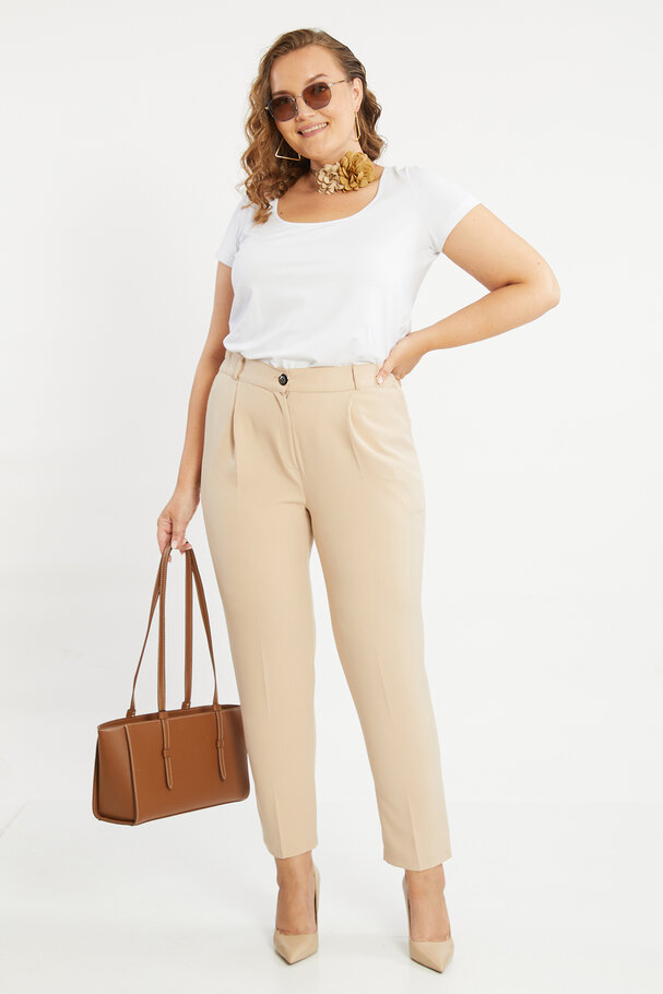 STRAIGHT-LEG MASCULINE TROUSERS