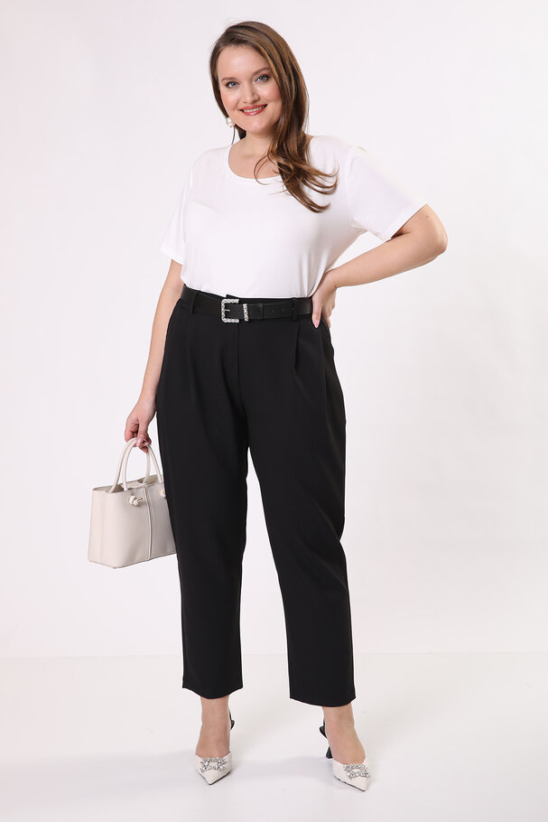STRAIGHT-LEG MASCULINE TROUSERS