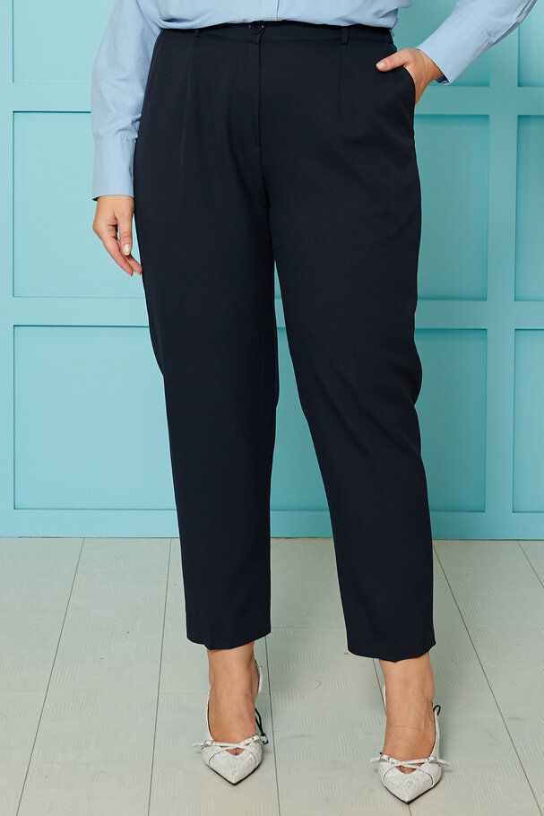 STRAIGHT-LEG TROUSERS