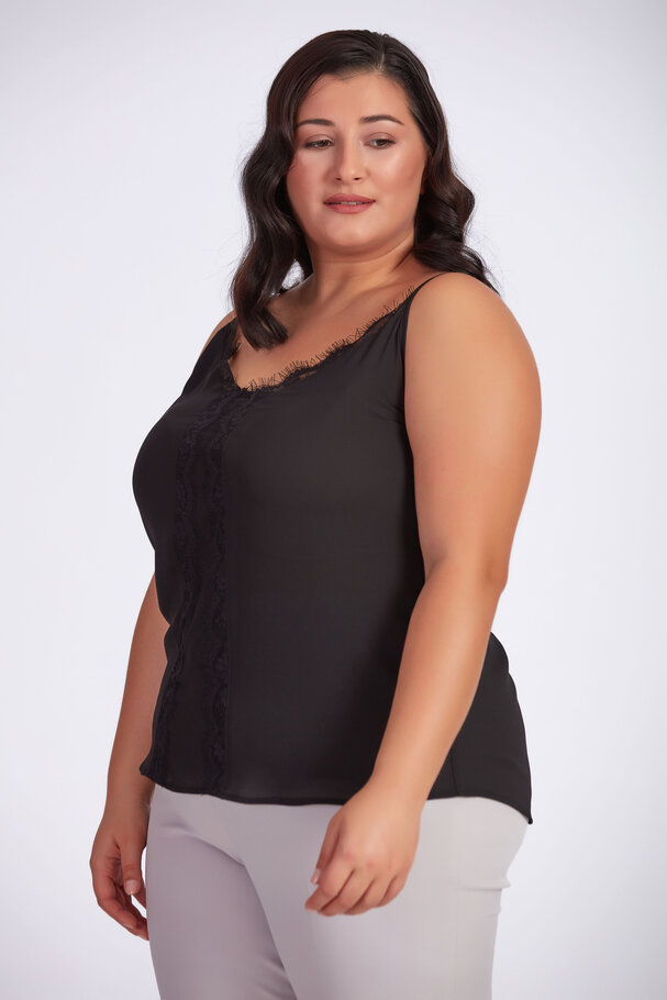 STRAPPY TOP WITH LACE