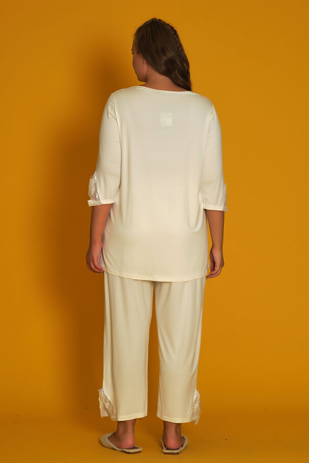 STRETCH PYJAMAS SET WITH LACE DETAIL