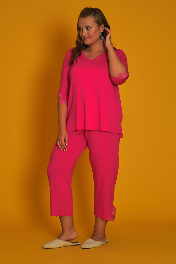 STRETCH PYJAMAS SET WITH LACE DETAIL