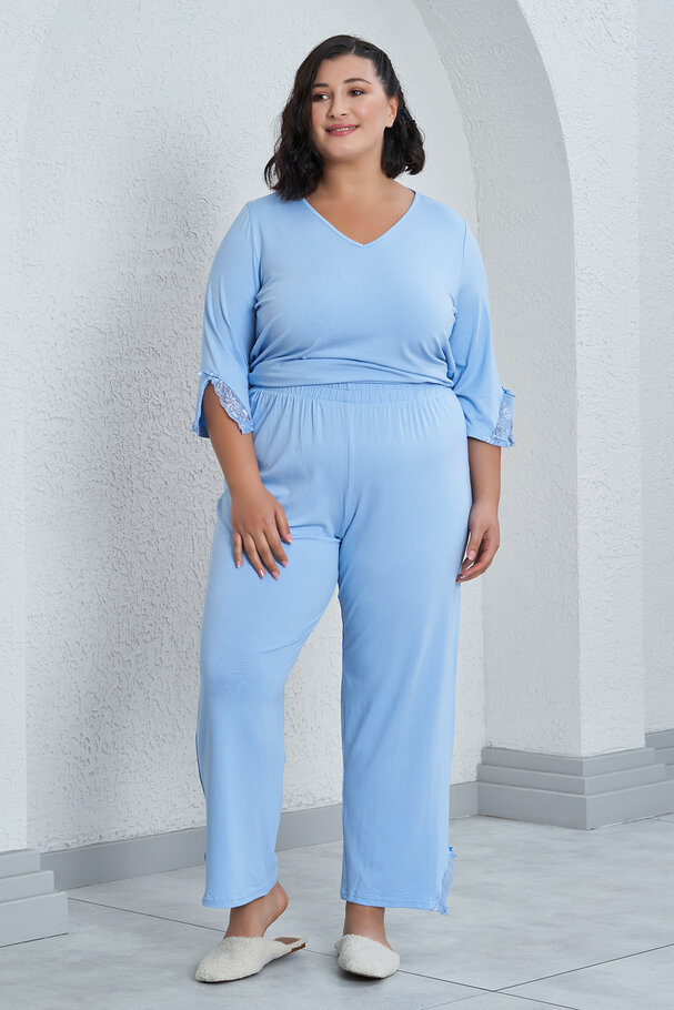 STRETCH PYJAMAS SET WITH LACE DETAIL