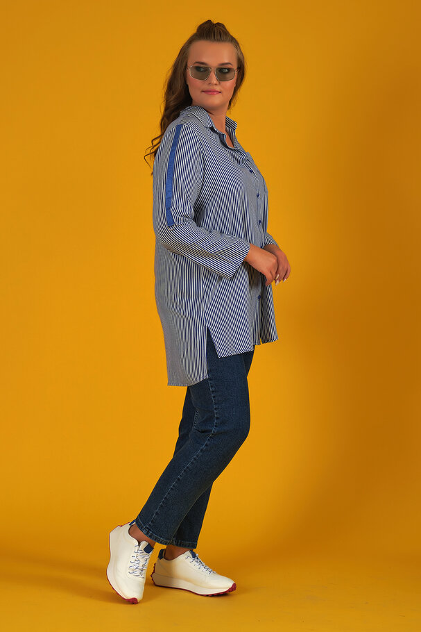STRIPED SHIRT WITH CONTRAST TRIM DETAIL