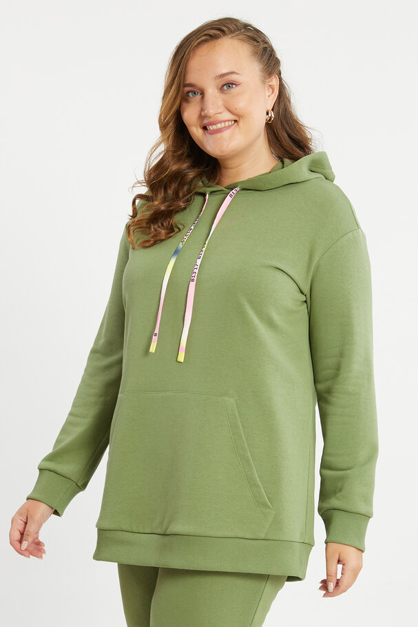 SWEATSHIRT WITH POUCH POCKET