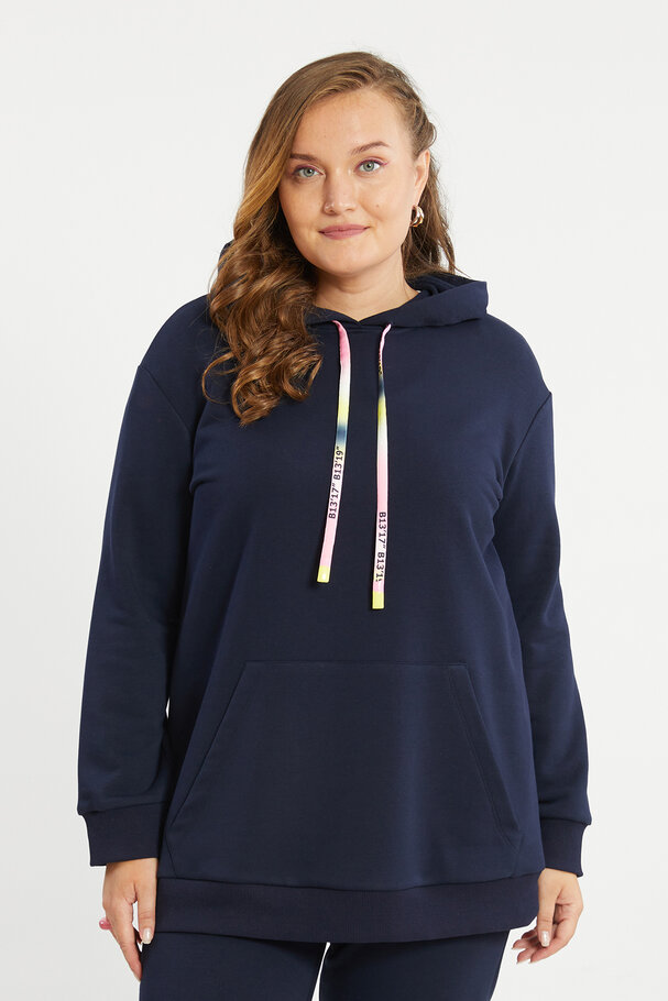 SWEATSHIRT WITH POUCH POCKET