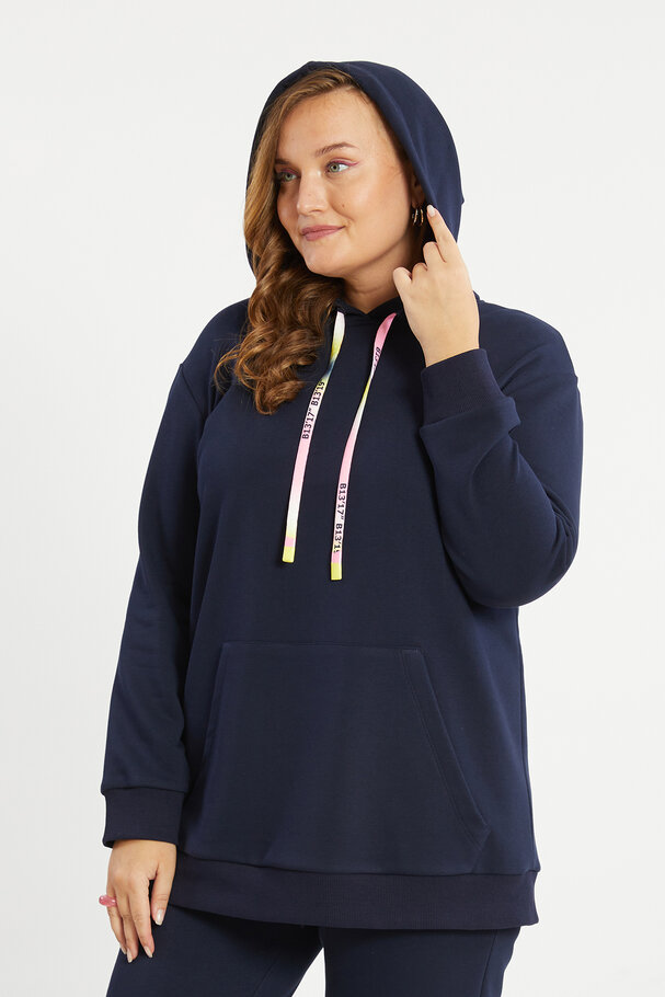 SWEATSHIRT WITH POUCH POCKET