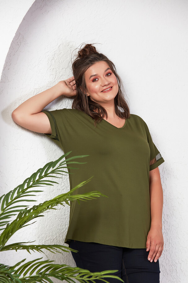 T-shirt with tulle detail