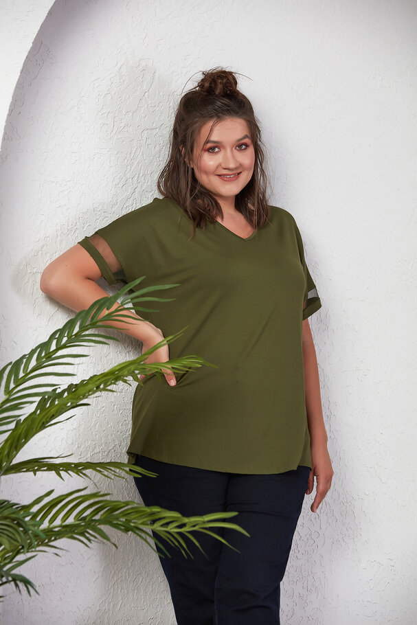 T-shirt with tulle detail