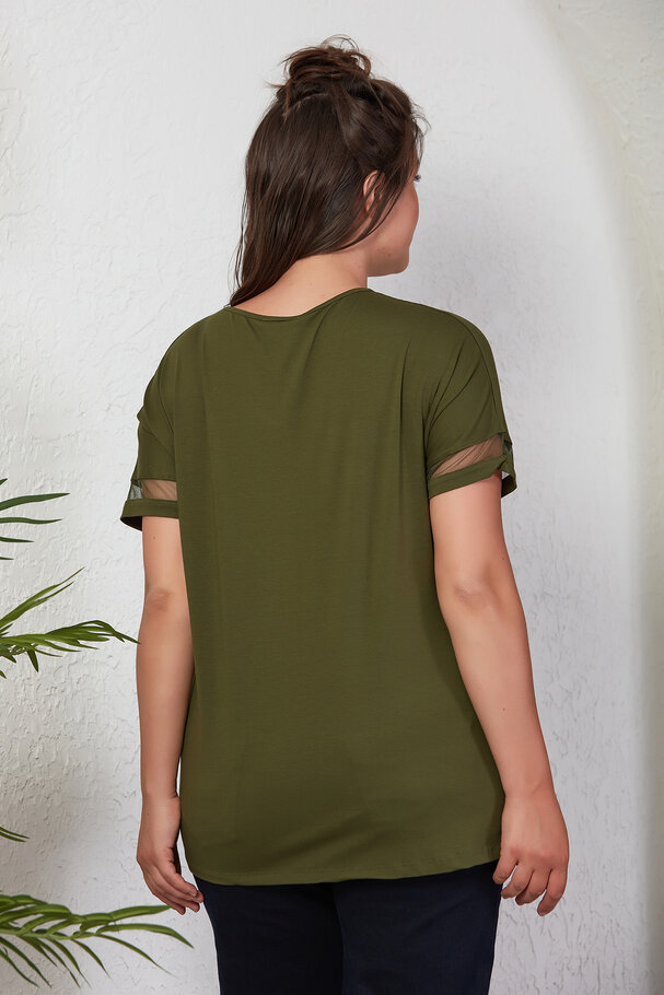 T-shirt with tulle detail
