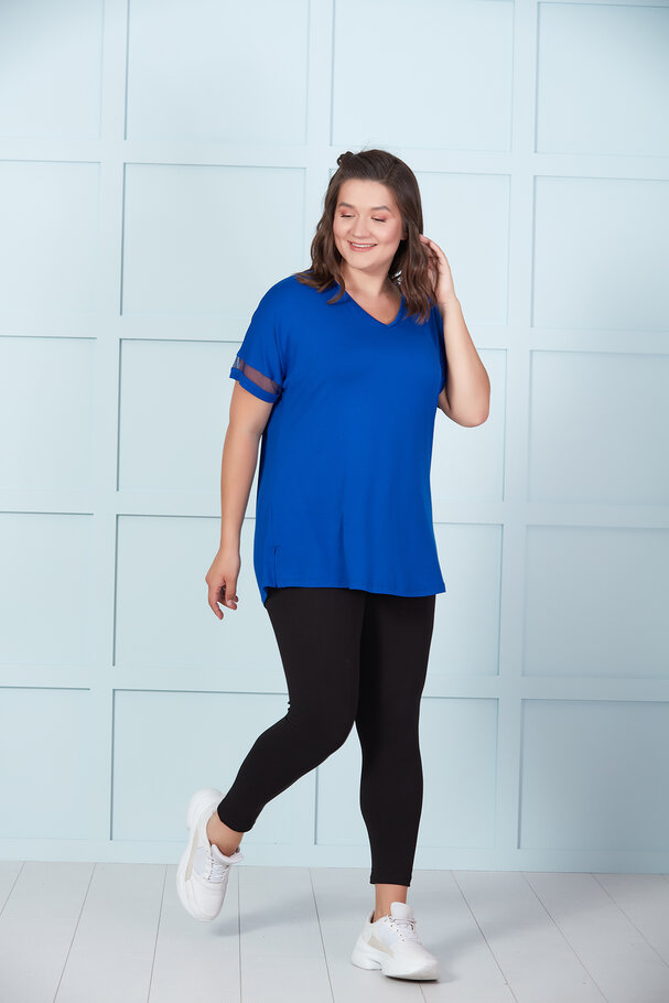 T-shirt with tulle detail