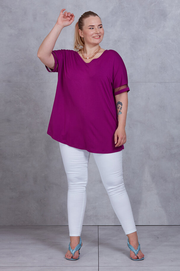 T-shirt with tulle detail