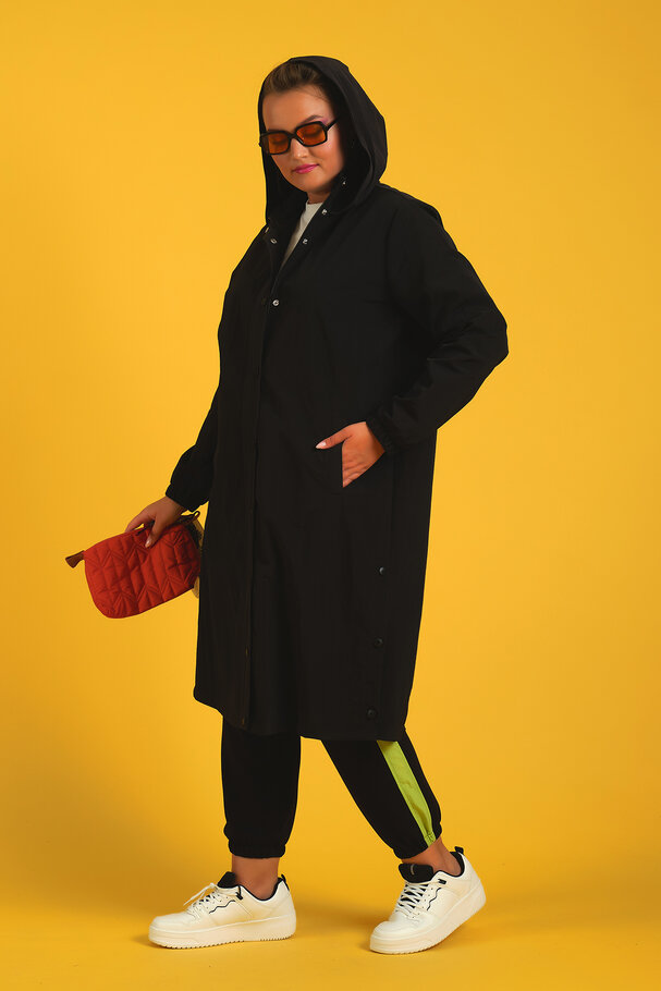 TECHNICAL WINDBREAKER PARKA