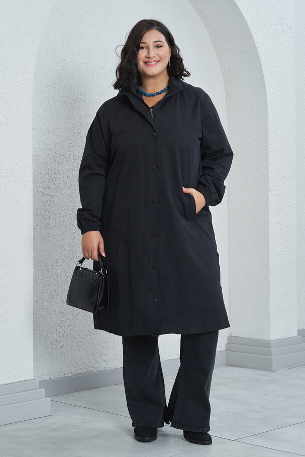 TECHNICAL WINDBREAKER PARKA