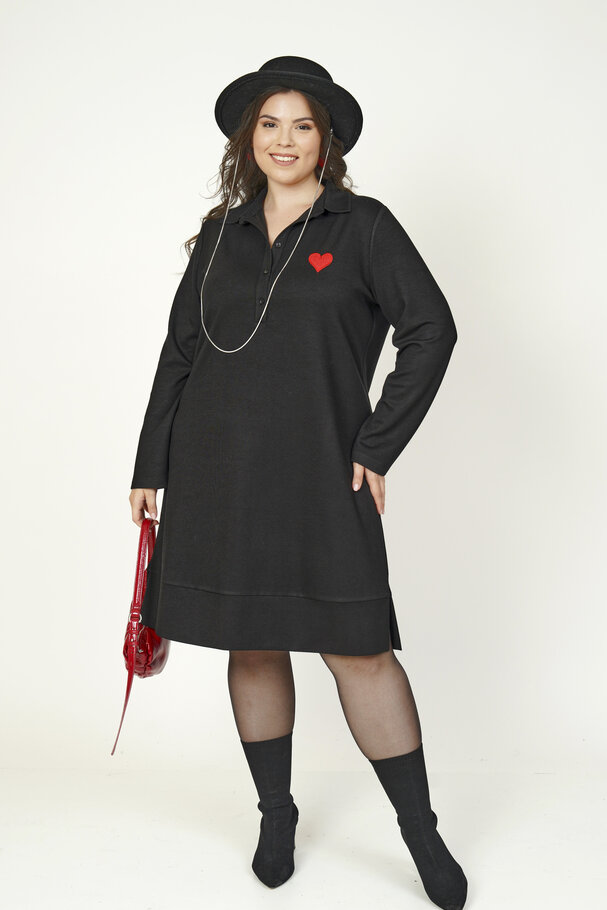 TENCEL KNIT DRESS WITH HEART EMBROIDERY