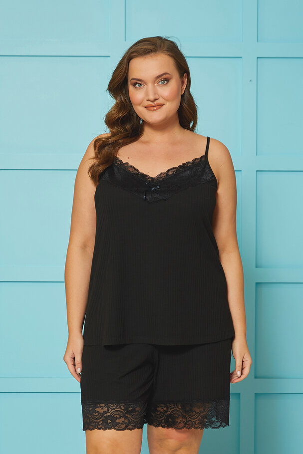 TOP AND SHORTS PYJAMA SET