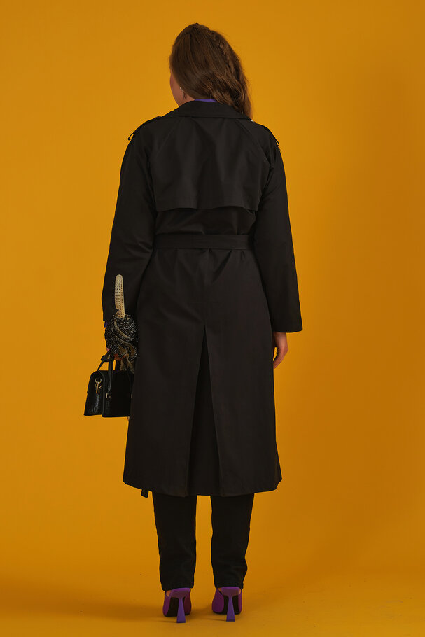 TRENCH COAT WITH BELT
