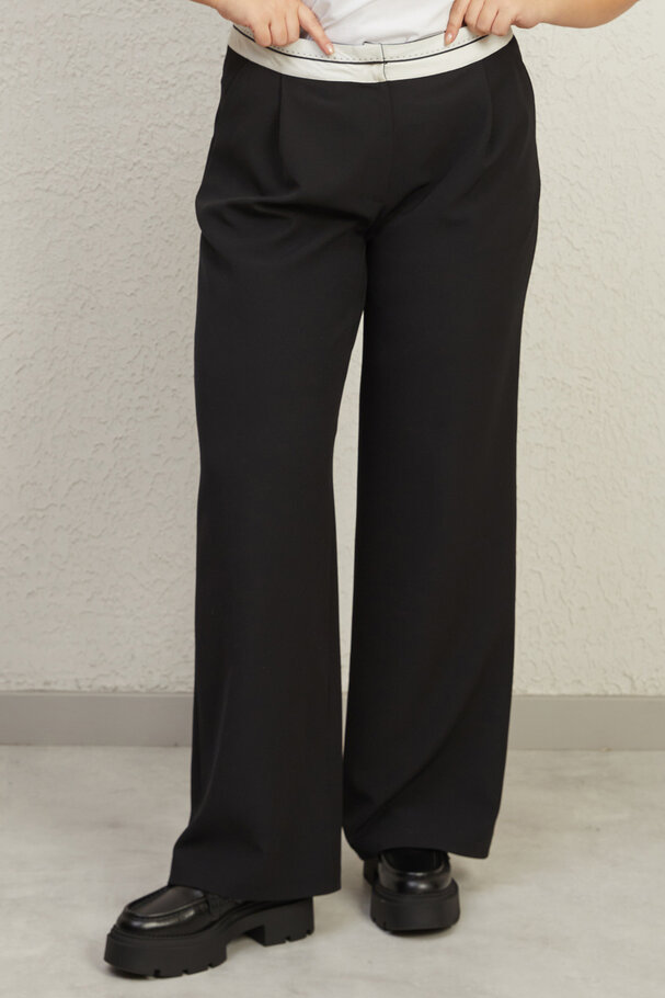 TROUSERS WITH TURN-UP WAIST