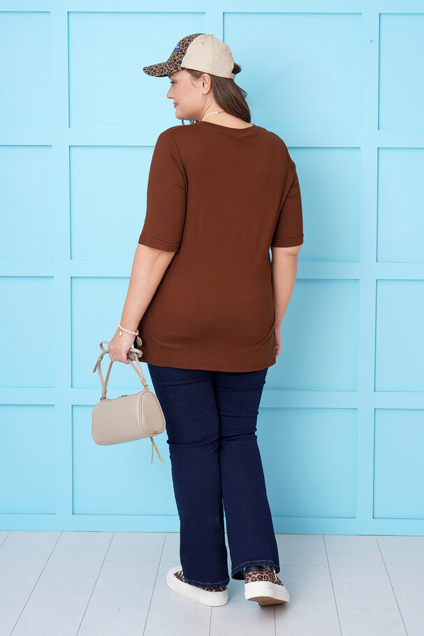 V-NECK BASIC FLOWING T-SHIRT