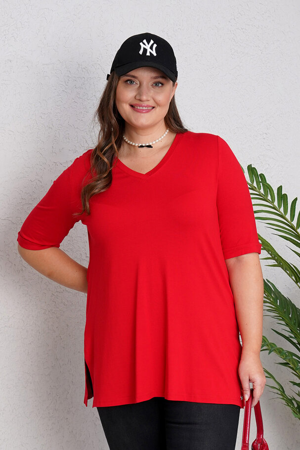 V-NECK BASIC FLOWING T-SHIRT