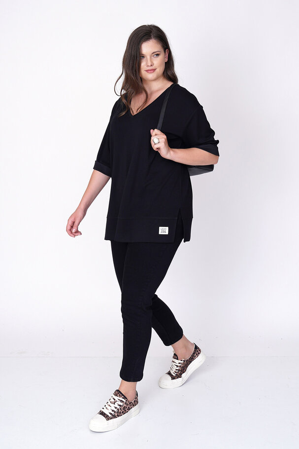 V-NECK BASIC MODAL T-SHIRT