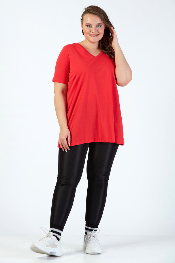 V-NECK BASIC T-SHIRT